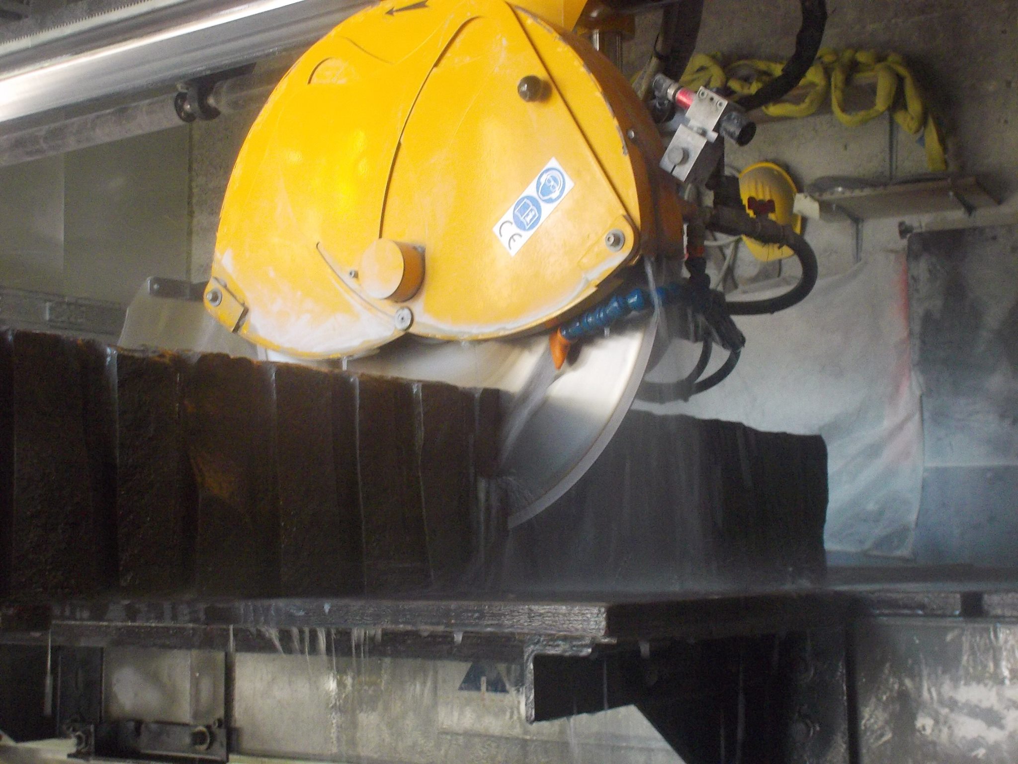 thumbnail image 2 of Mactotec Bridge Saw Line Laser – Red Or Green, 26mm Short, For Stone Fabrication (1x4 Silver) 2 of 4