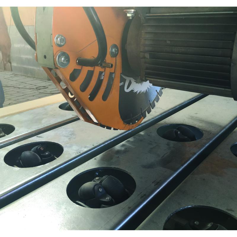 Corte baldosas de cerámica