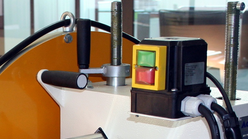 Schnitttiefeneinstellung