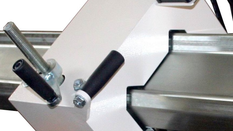 Schnitttiefeneinstellung