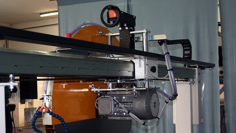 Regolazione profondità di taglio